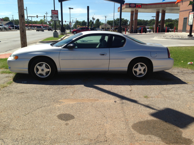 Chevrolet Monte Carlo 2004 photo 2