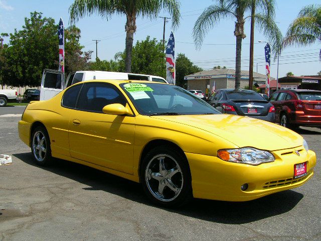 Chevrolet Monte Carlo 2004 photo 2