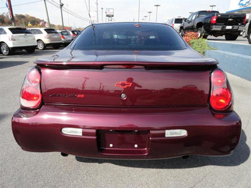 Chevrolet Monte Carlo 2004 photo 2