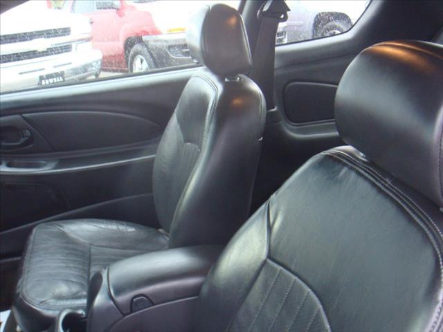 Chevrolet Monte Carlo 2004 photo 2