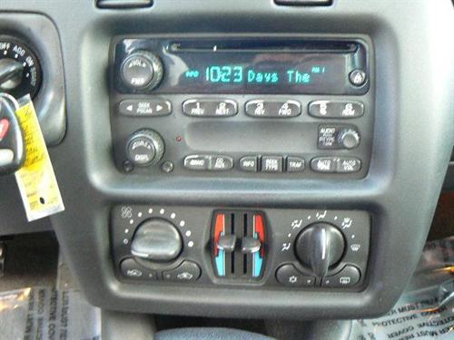 Chevrolet Monte Carlo 2004 photo 1