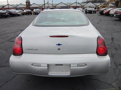 Chevrolet Monte Carlo 2004 photo 2