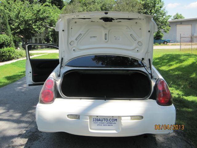 Chevrolet Monte Carlo 2004 photo 10