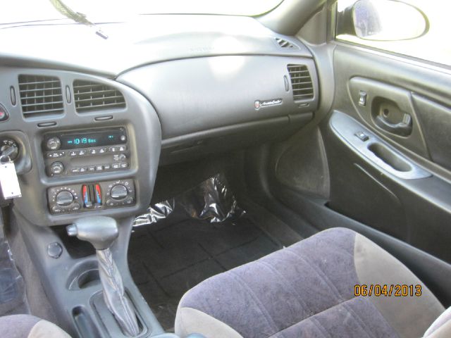 Chevrolet Monte Carlo 2004 photo 14