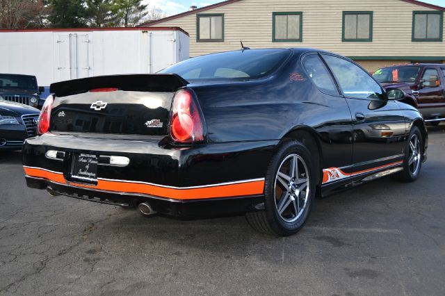 Chevrolet Monte Carlo 2005 photo 1