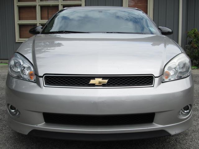 Chevrolet Monte Carlo 4dr Sdn Auto (natl) Hatchback Coupe