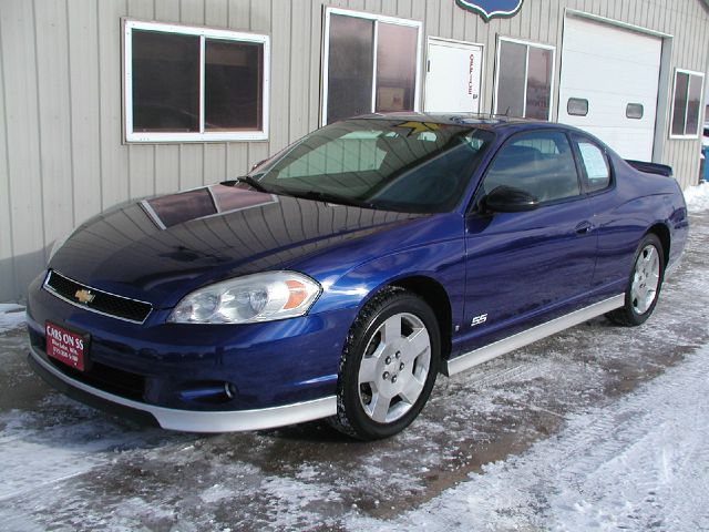 Chevrolet Monte Carlo 2006 photo 2