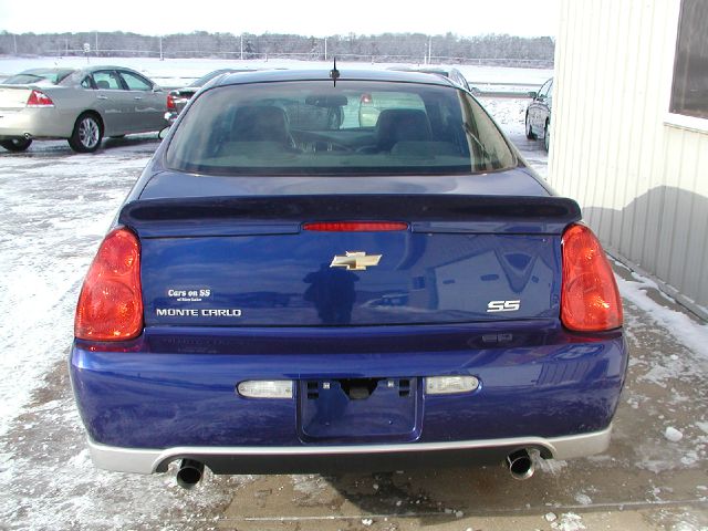 Chevrolet Monte Carlo 2006 photo 4