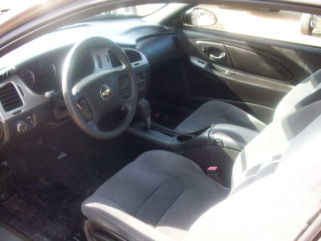 Chevrolet Monte Carlo 2006 photo 2