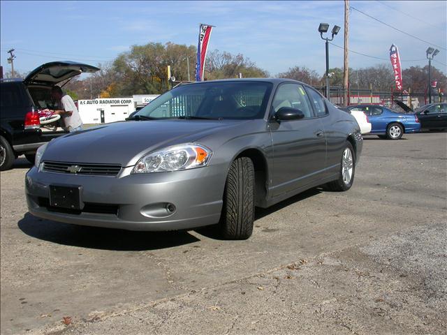 Chevrolet Monte Carlo 2006 photo 4