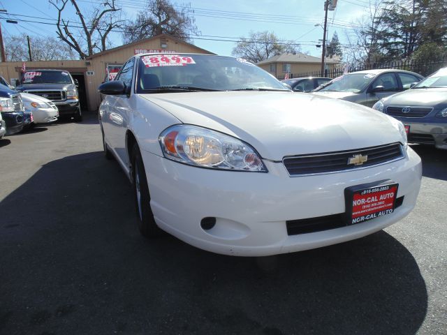 Chevrolet Monte Carlo 2006 photo 4