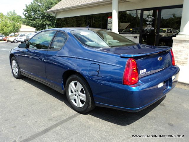 Chevrolet Monte Carlo 2006 photo 2