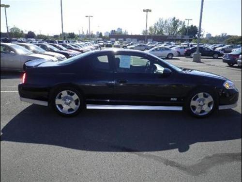 Chevrolet Monte Carlo 2006 photo 3