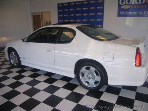 Chevrolet Monte Carlo 2006 photo 2