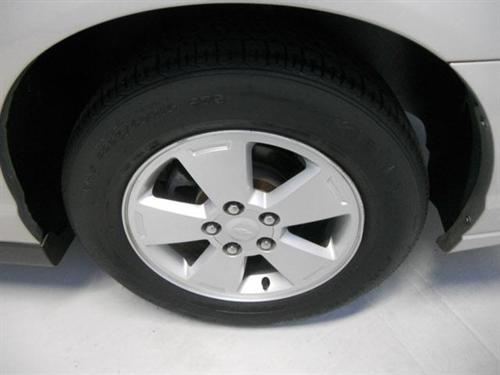 Chevrolet Monte Carlo 2006 photo 2