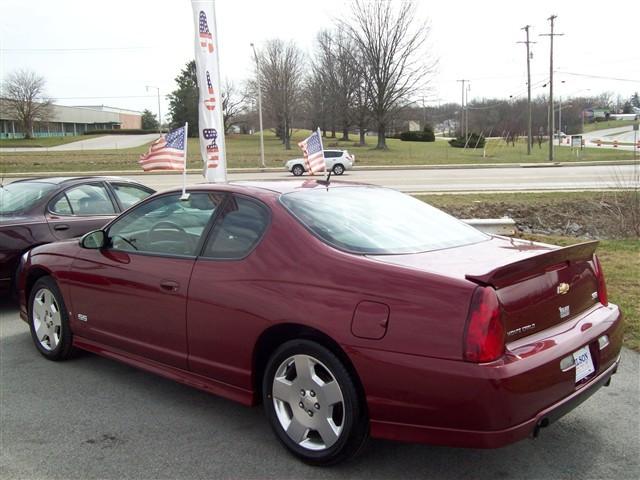 Chevrolet Monte Carlo 2007 photo 2