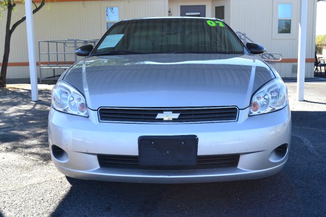 Chevrolet Monte Carlo 2007 photo 4