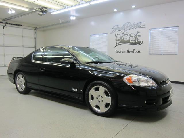 Chevrolet Monte Carlo 4dr Sdn Auto (natl) Hatchback Coupe