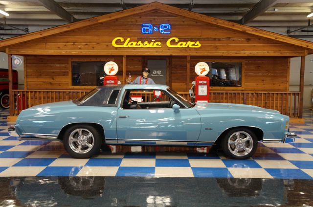 Chevrolet Monte Carlo Landau 1974 photo 1
