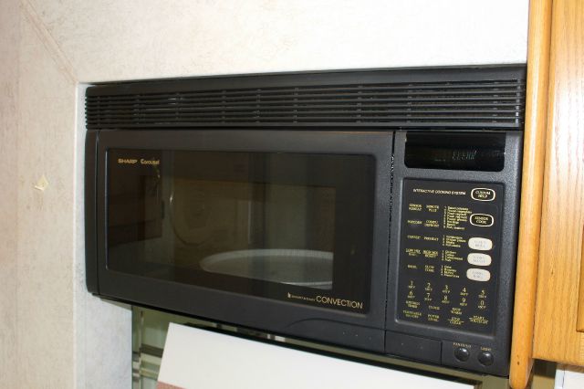 Chevrolet Mountain Aire 1999 photo 32