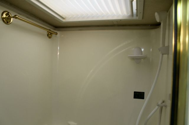 Chevrolet Mountain Aire 1999 photo 48