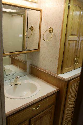 Chevrolet Mountain Aire 1999 photo 7