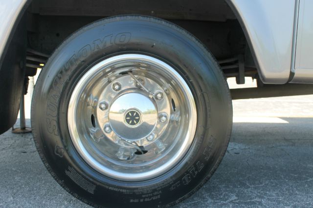 Chevrolet Mountain Aire 1999 photo 79