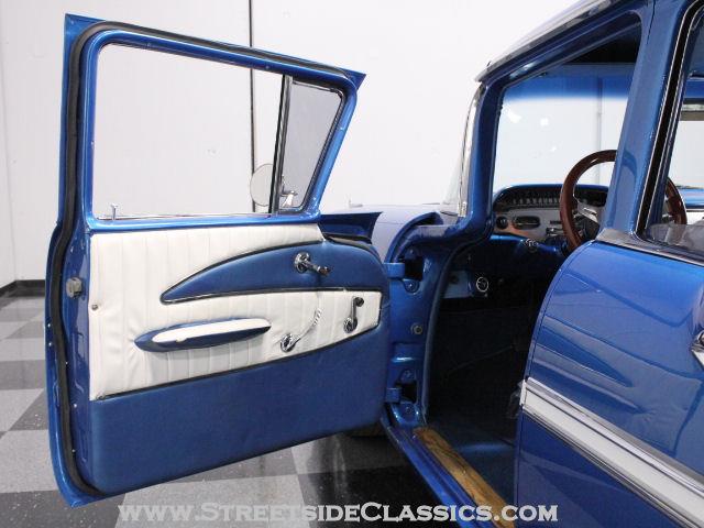 Chevrolet Nomad 1958 photo 3