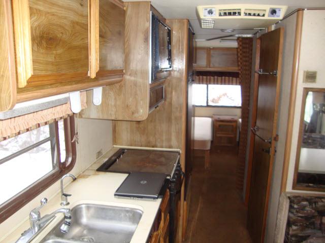 Chevrolet P30 1987 photo 2