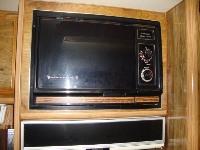 Chevrolet P30 1987 photo 3