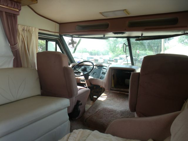 Chevrolet P30 1988 photo 1