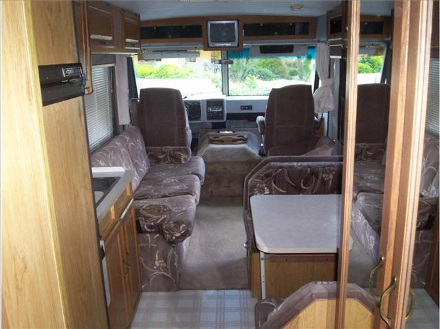 Chevrolet P30 1990 photo 2