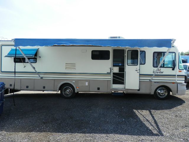 Chevrolet P30 1995 photo 3