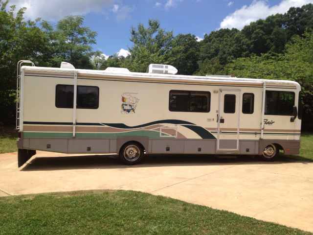 Chevrolet P30 1997 photo 1