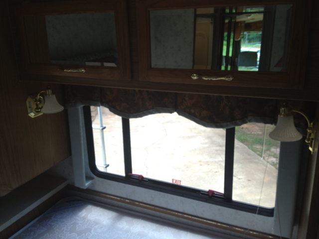 Chevrolet P30 1997 photo 12