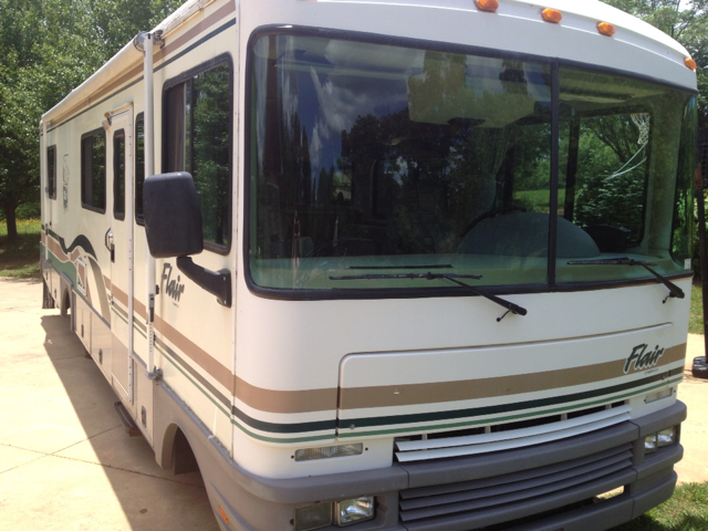 Chevrolet P30 1997 photo 23