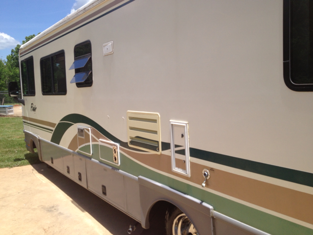 Chevrolet P30 1997 photo 28