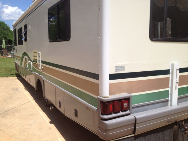 Chevrolet P30 1997 photo 30