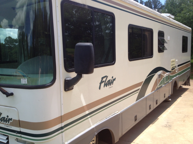 Chevrolet P30 1997 photo 32