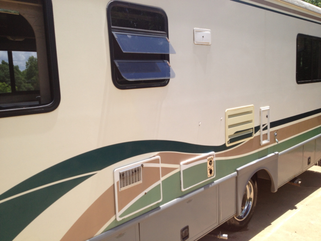 Chevrolet P30 1997 photo 34