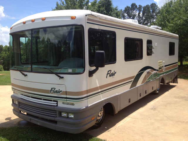 Chevrolet P30 1997 photo 40