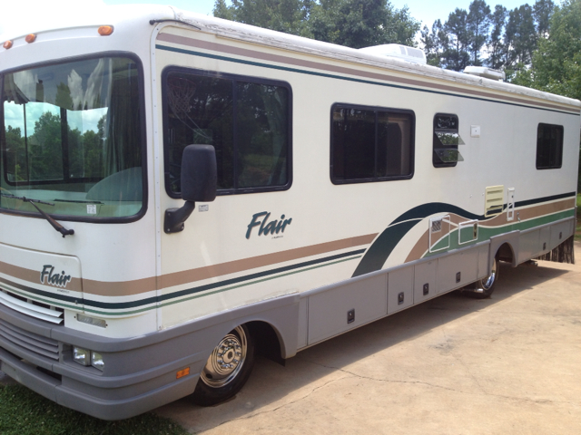 Chevrolet P30 1997 photo 47