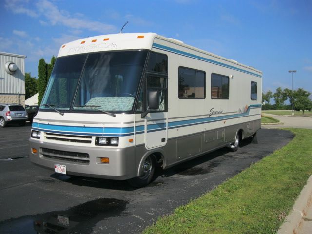 Chevrolet P30 Itasca 1993 photo 2