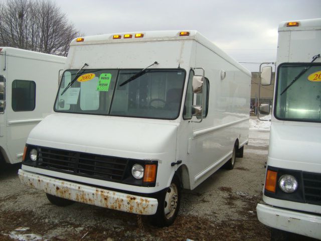 Chevrolet P 42 2002 photo 1