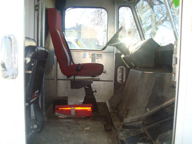 Chevrolet P 42 2002 photo 4