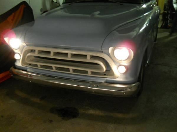 Chevrolet Pickup 1957 photo 2