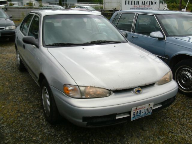 Chevrolet Prizm 1999 photo 1
