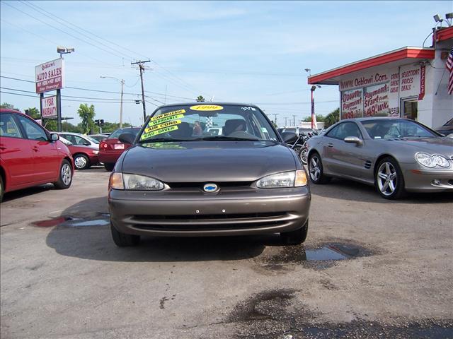 Chevrolet Prizm 1999 photo 2