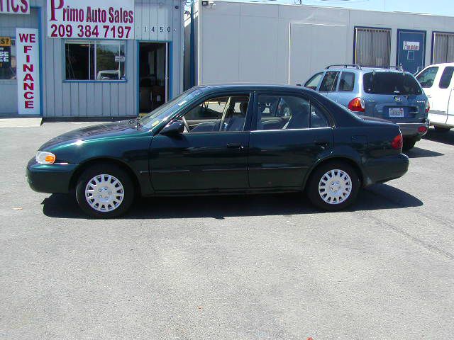 Chevrolet Prizm 1999 photo 1