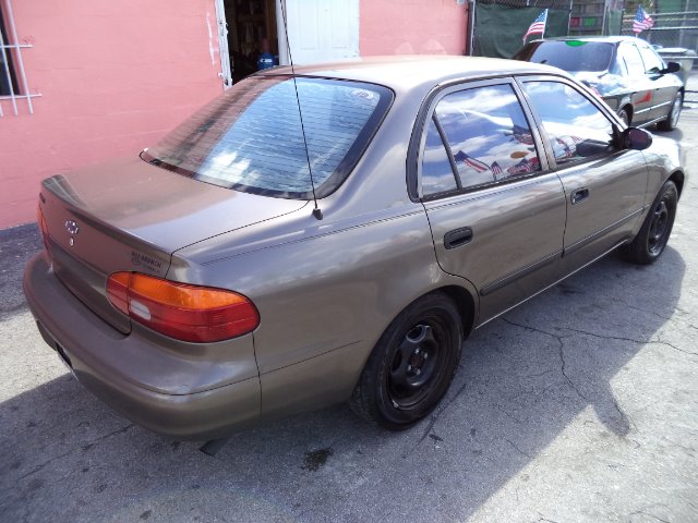 Chevrolet Prizm Base Sedan